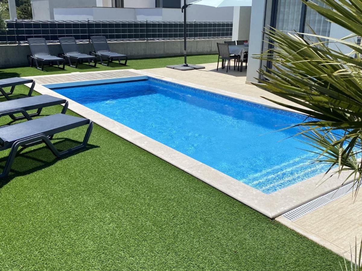 Luxury Villa With Private Pool Foz do Arelho Εξωτερικό φωτογραφία